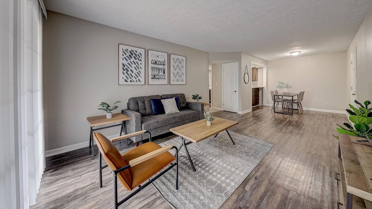 Georgetown Apartment | Frontdesk | 1 BR 10 mins to ND Stadium