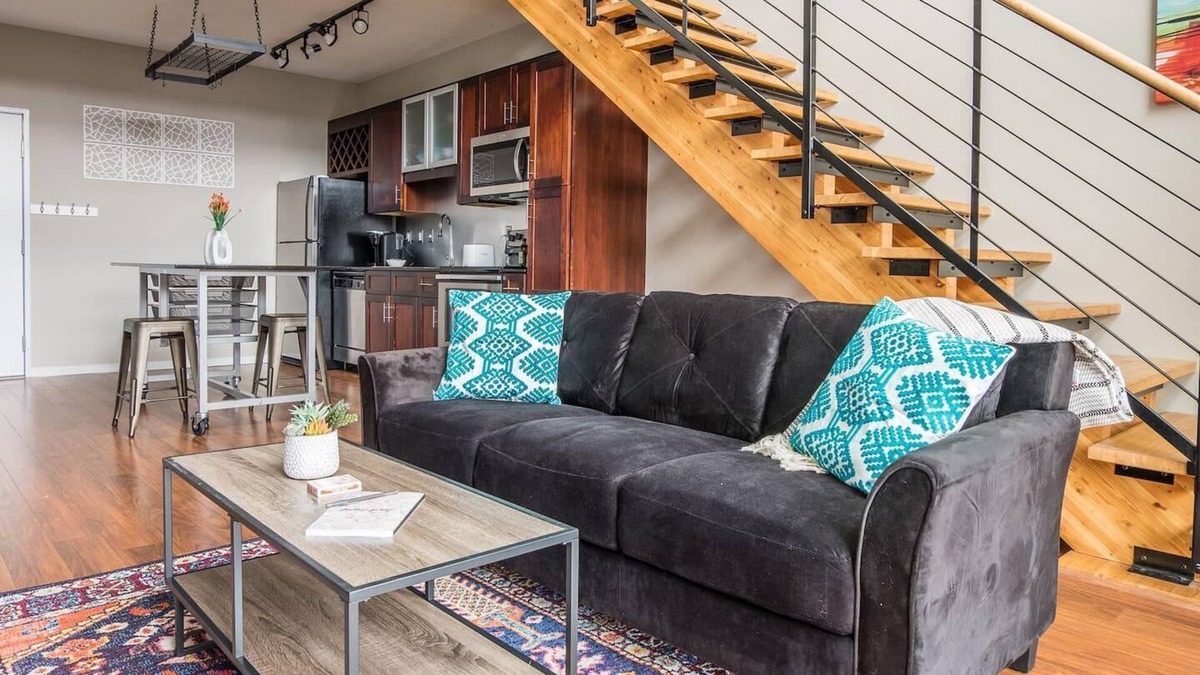 Mill District Apartment | Frontdesk | Stylish + Modern 2BR in Downtown East