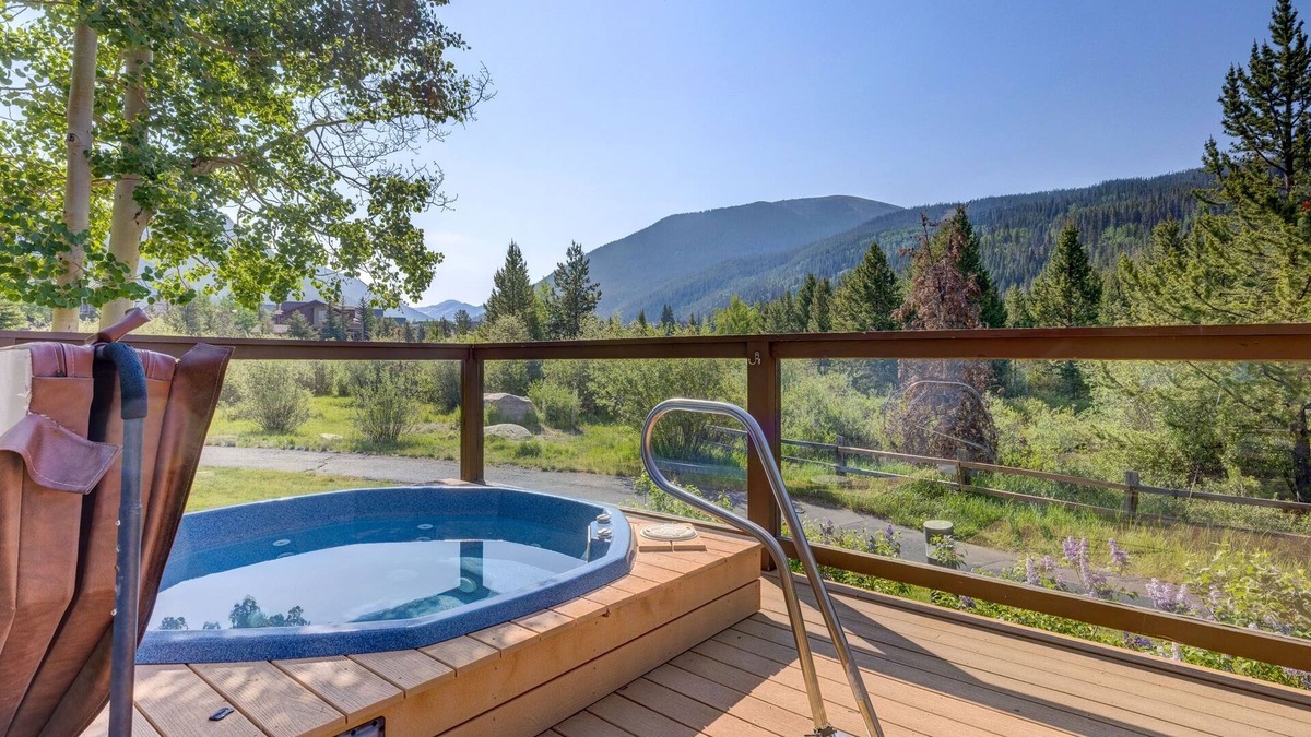Mountain House Condo | Frostfire E41 2 Bedroom Condo by RedAwning