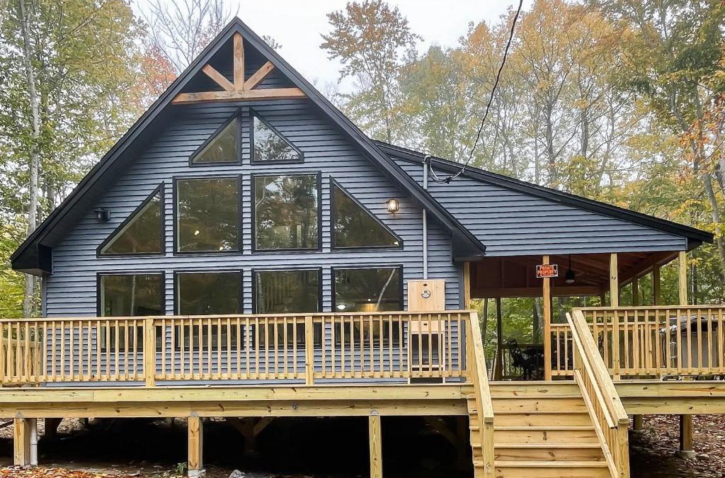 Standish House | Frye Island Outpost