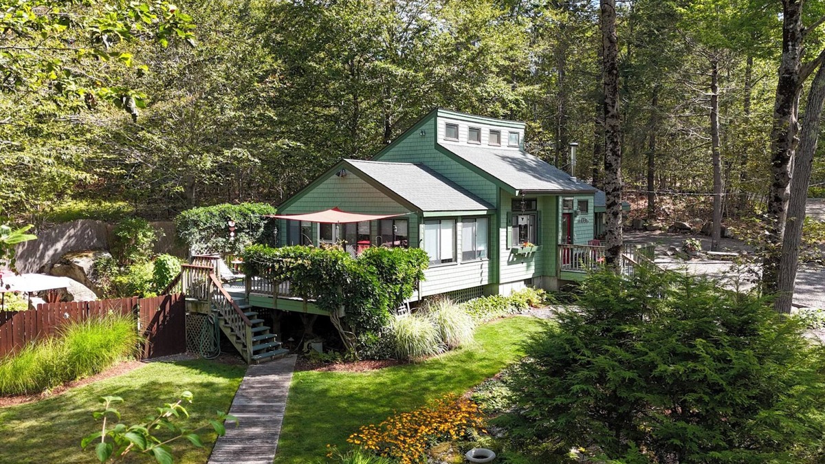 Standish House | Frye Island Sanctuary: Steps to Beach 6 + Spectacular Private Backyard & Patio