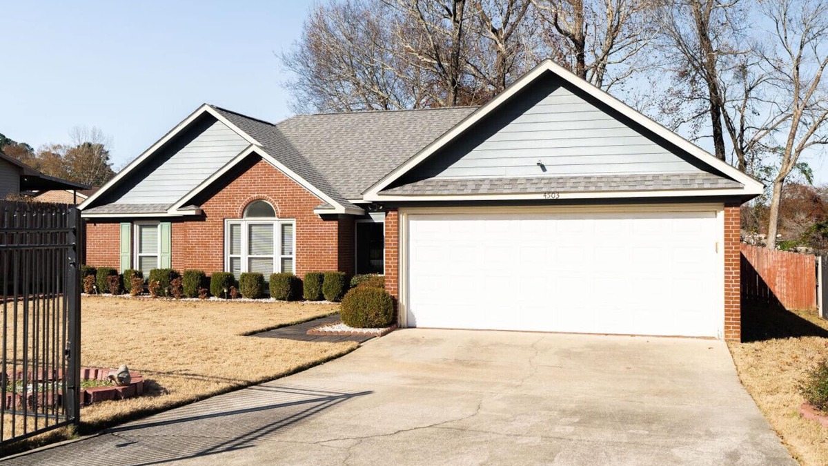 Columbus House | Ft Moore Retreat is here and ready to house families coming to visit their soldier!