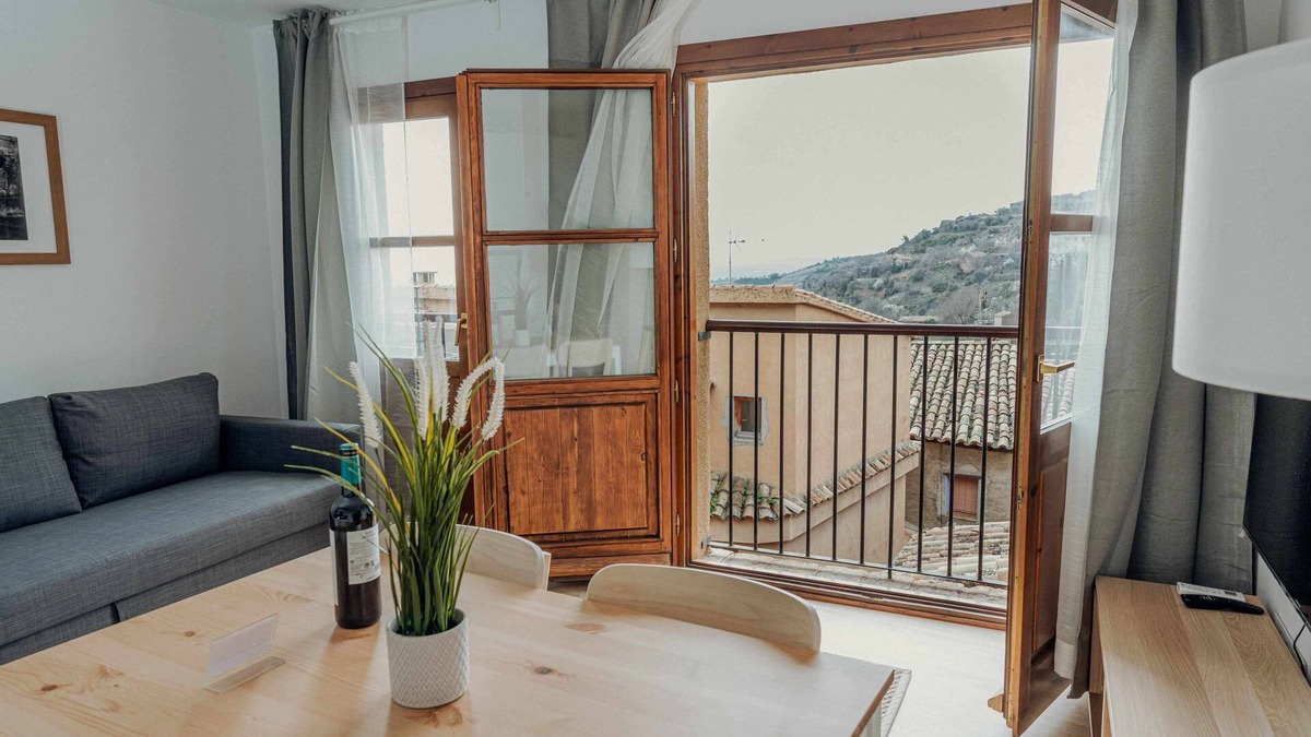 Alquezar Apartment | Fuendebaños Apartments