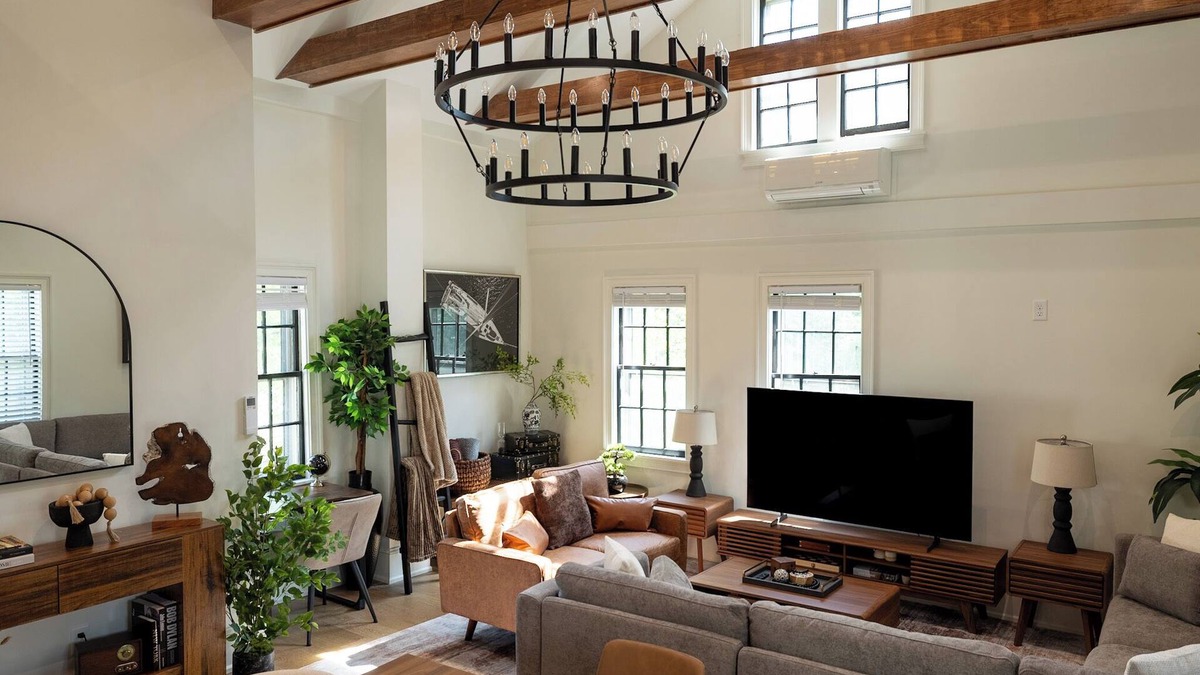 College Hill House | Full House · Huge 6BR 3Bath Retreat on College Hill. Rare Find!