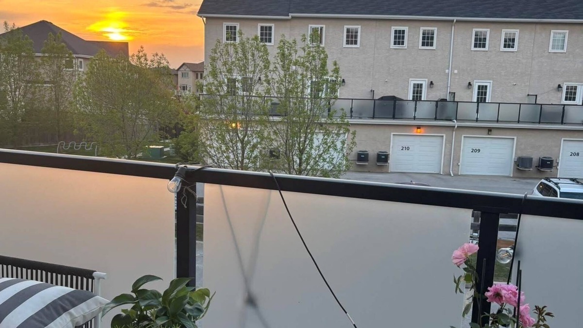 Fort Gary House | Full house in the best neighborhood of Winnipeg-Bridgwater Forest