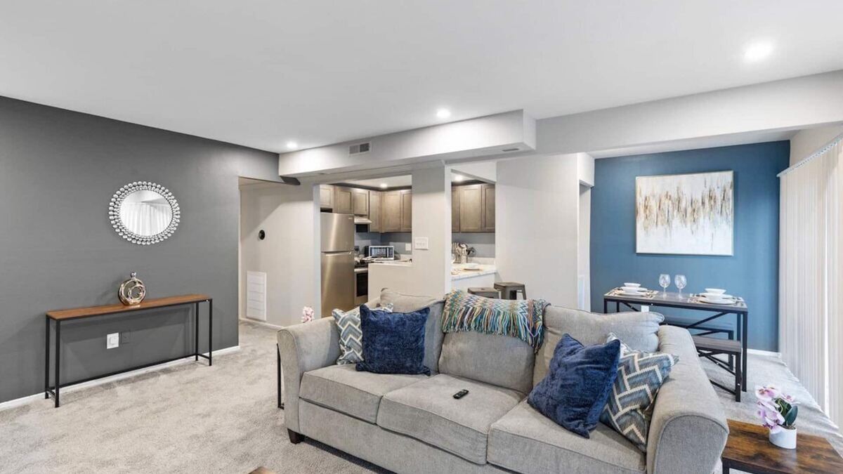 Towson Apartment | Full Kitchen-W/D-King-A/C-Parking-Self Check-In