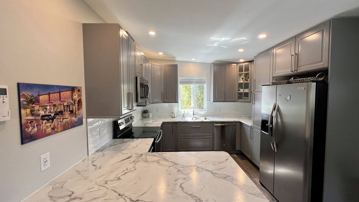 Okanagan-Similkameen House | Fully appointed 2 bedroom carriage house in beautiful Penticton! Winter Rates!
