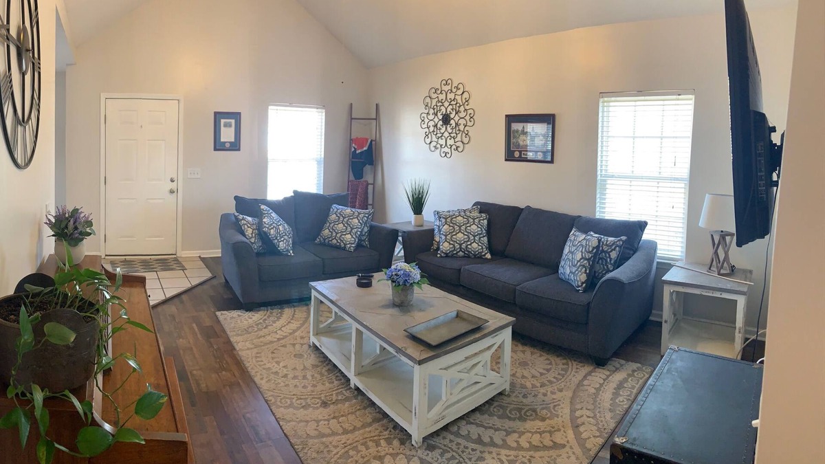 Auburn - Opelika House | Fully Equipped 3BR/2BA in Auburn Al