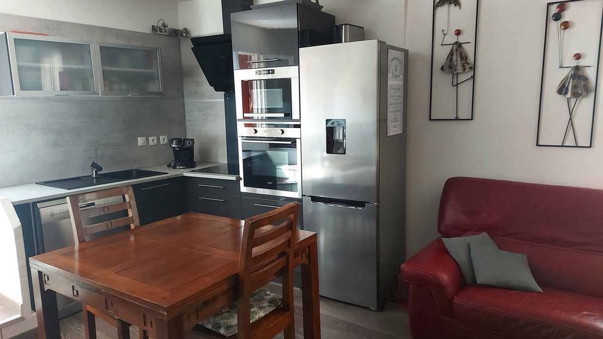 Bages House | Fully-equipped, air-conditioned vacation rental close to the beach