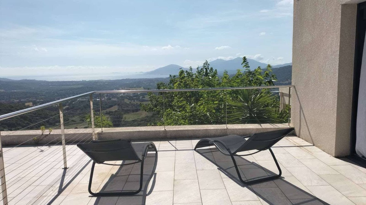 Eccica-Suarella Apartment | Fully-equipped studio - View of the Gulf of Ajaccio - 10 min from the beaches - Pleine Nature !