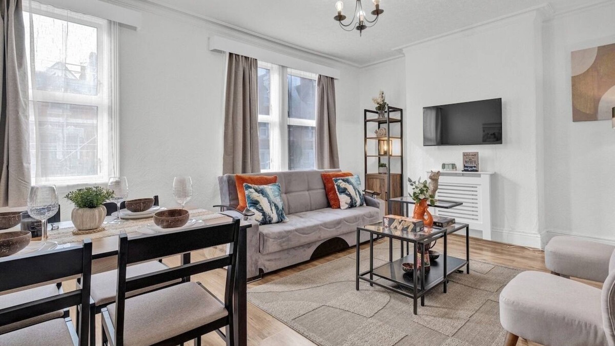 Harborne Apartment | Fully equipped modern 2 bed apartment in Harborne