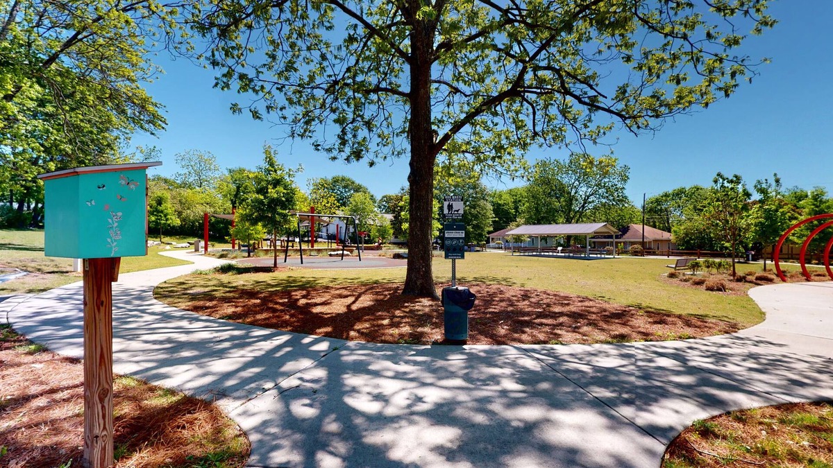Douglasville House | Fully Equipped Orchard near Downtown GA & Airport