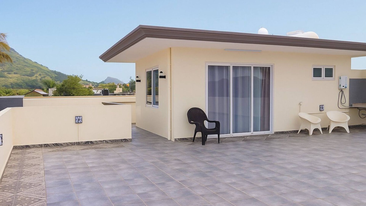 Beau Bois House | Fully Equipped Rooftop house with private terrace in Beau Bois, St-Pierre, Moka