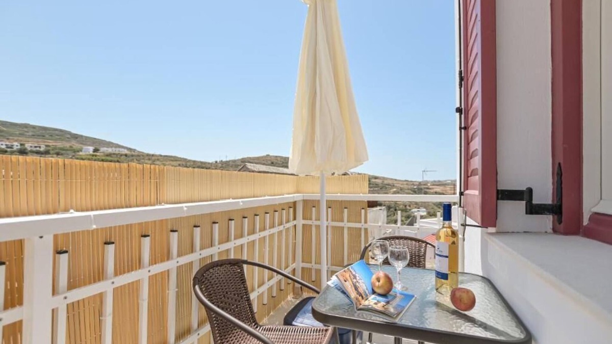 Vivlos House | Fully equipped vacation home with scenic view, 7 min drive to the beach.