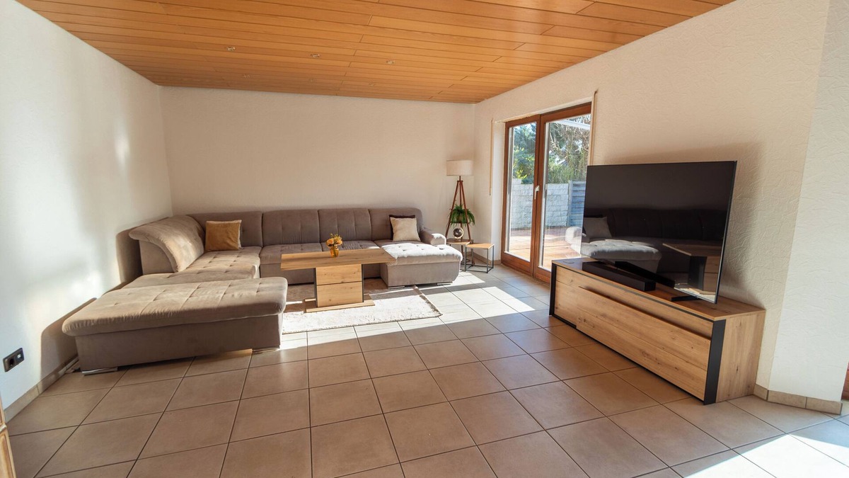 Worms House | Fully equipped vacation home with large garden and free parking spaces