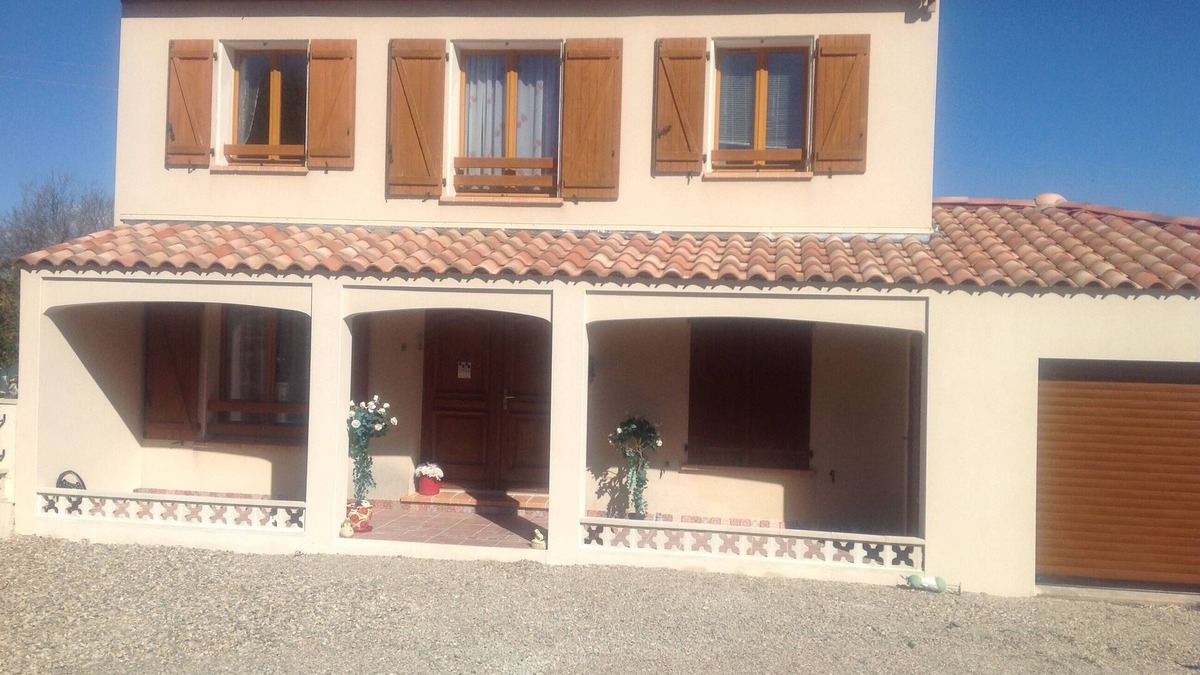 Saint-Genies-de-Fontedit Villa | Fully equipped Villa With Pool down Private Road in Historic Circulade Village.