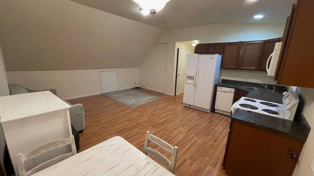 Bethpage Apartment | Fully furnished 1 BR apartment just 2.1 miles away from the 2025 Ryder Cup.