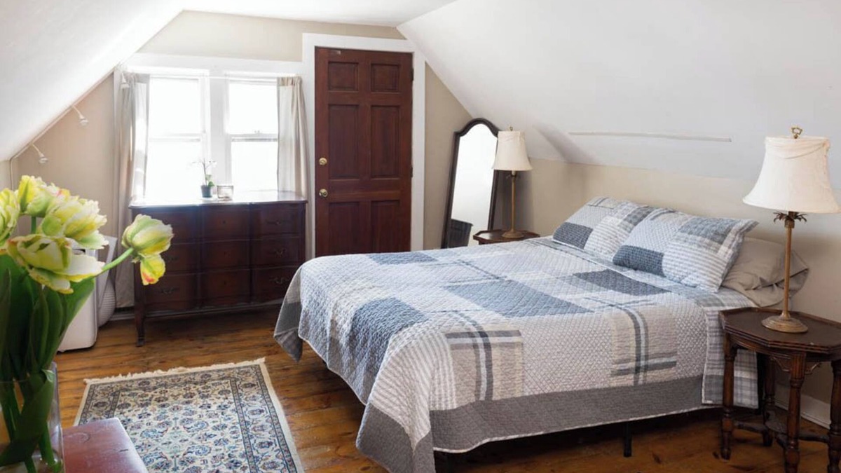 Brattleboro Apartment | Fully furnished 2 bdr apartment
