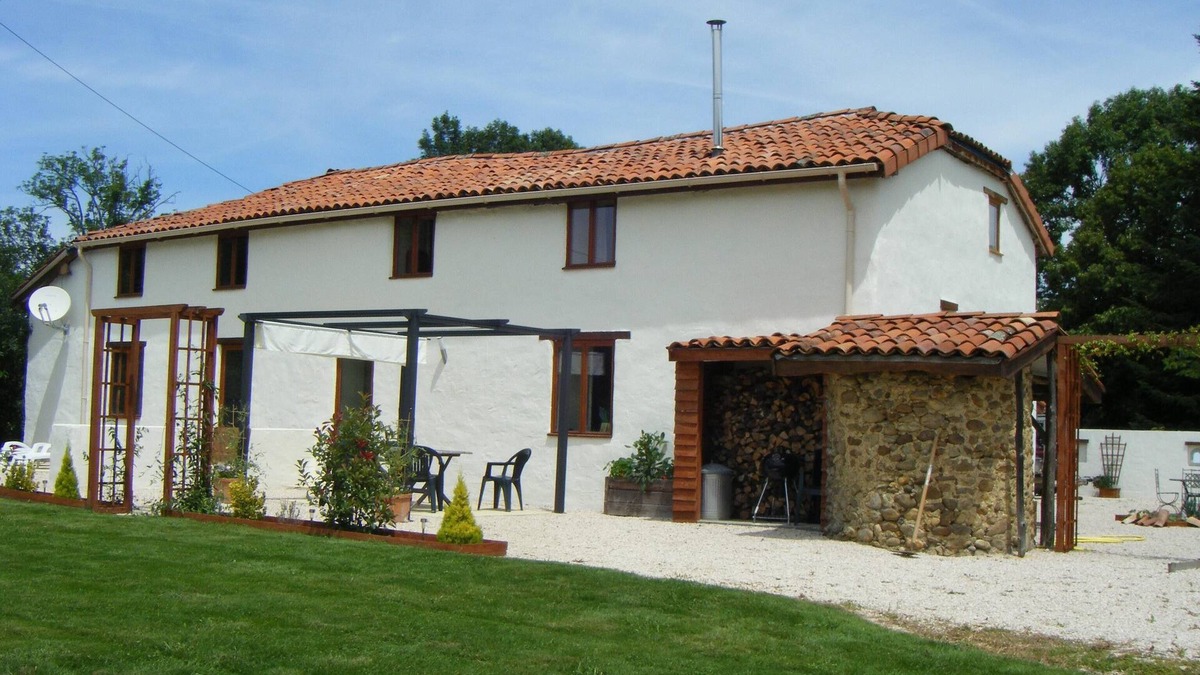 Arne Cottage | Fully Furnished 2 Bed Gite Situated In 3 Acres