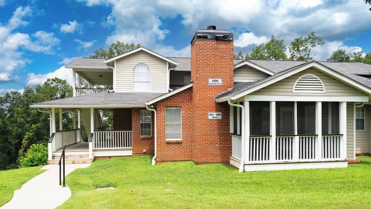 Meadowbrook Condo | Fully Furnished 2BR/2BA Condo off Hwy 280/Free Onsite Parking