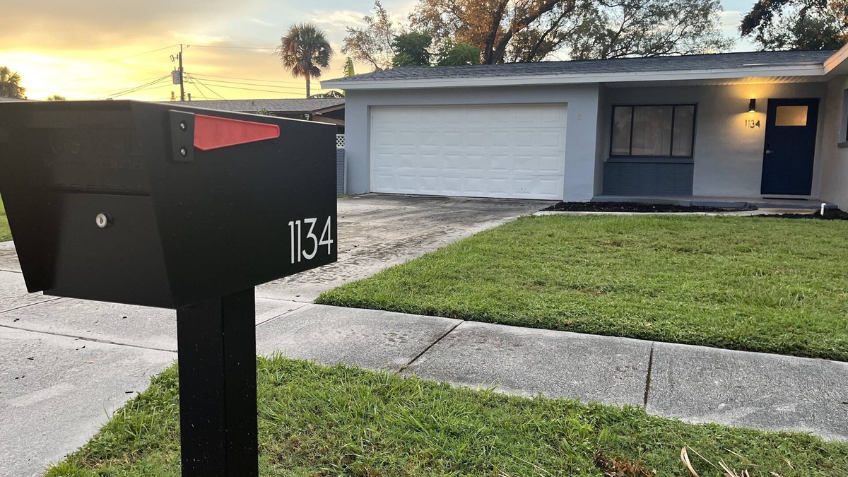 Rockledge House | FULLY FURNISHED 3/2 MID-CENTURY ROCKLEDGE HOME!
