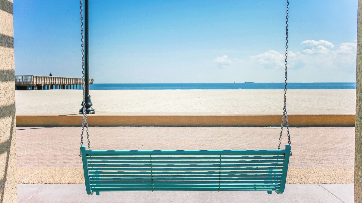 Hampton House | FULLY FURNISHED 30+ DAY RENTAL HAMPTON VA BUCKROE BEACH
