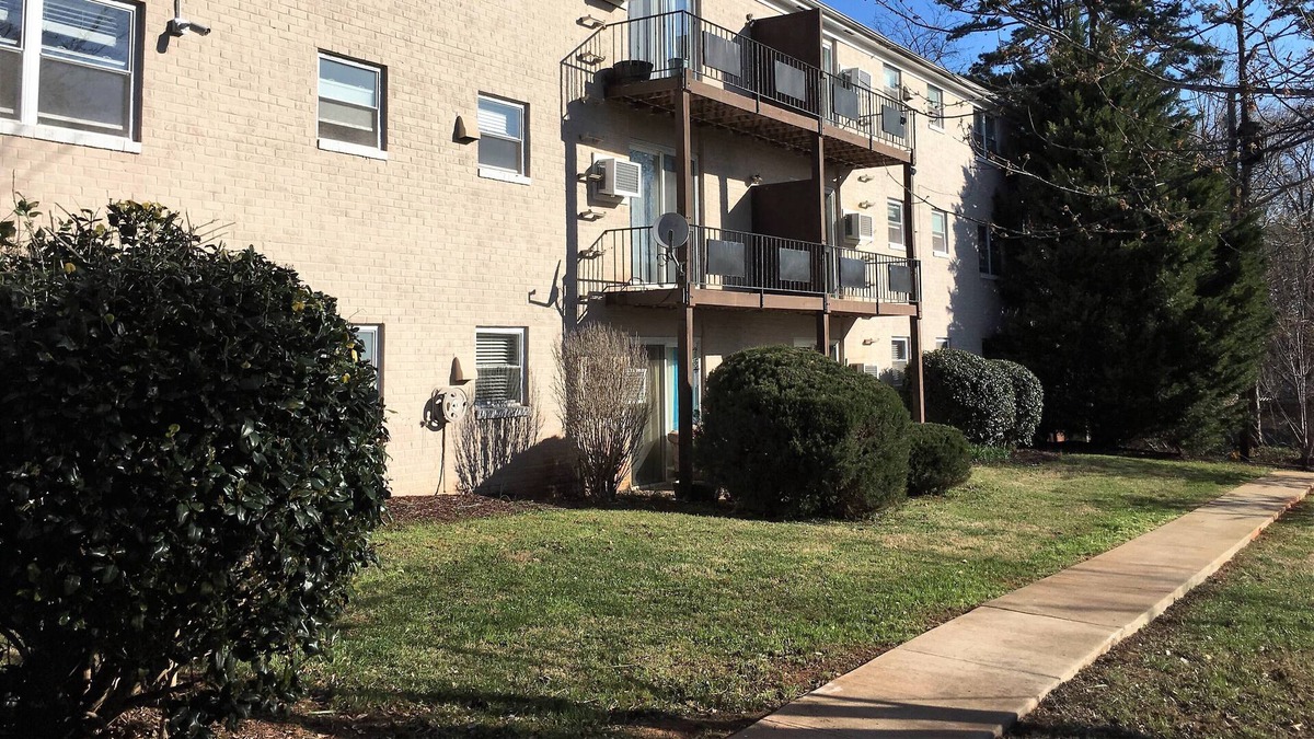 Rutherfordton Apartment | Fully Furnished Apartment for Business or Vacation Travel