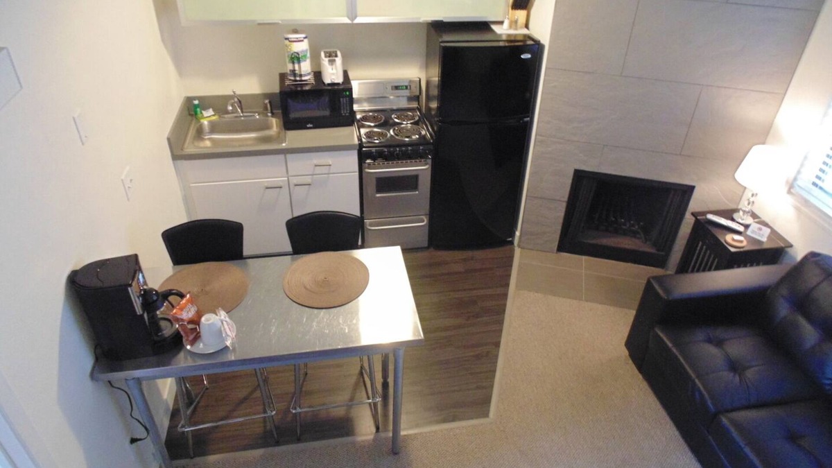 Baseline Sub Apartment | Fully Furnished, All-Inclusive Apartment Near CU Boulder!