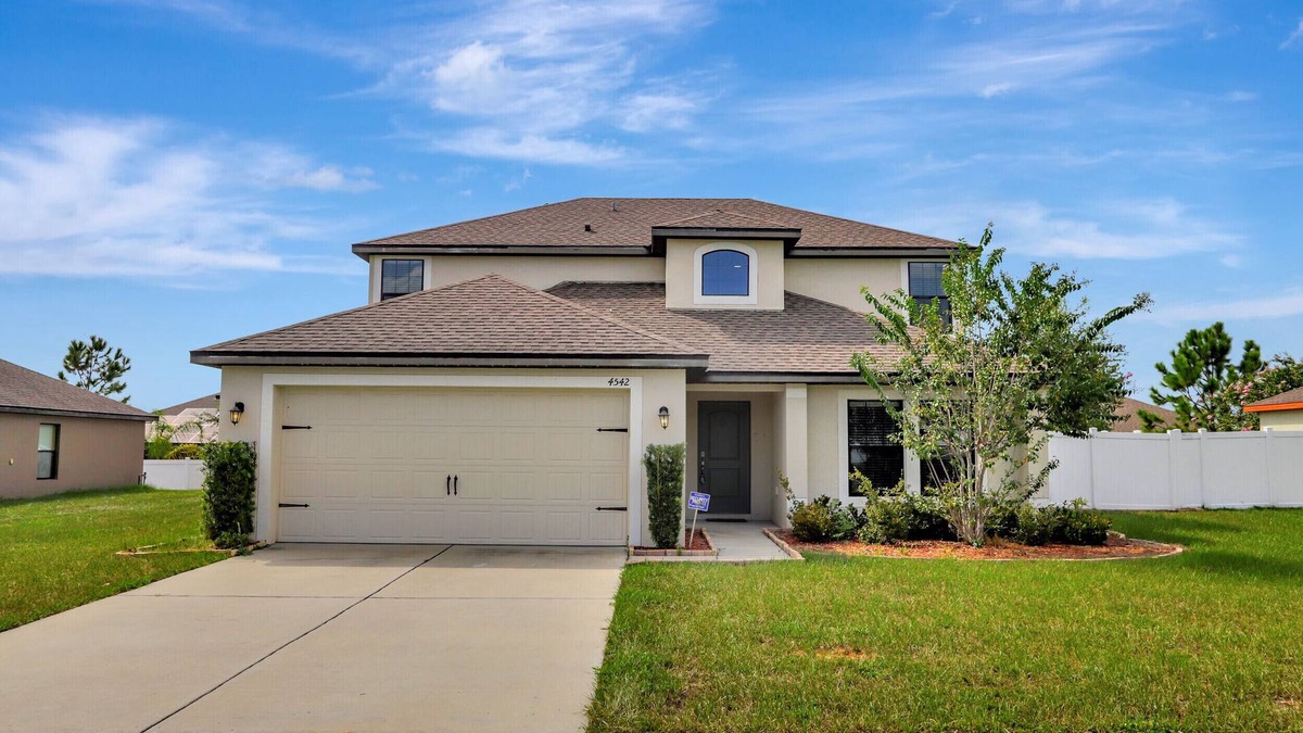Tavares House | Fully-furnished and Spacious House in Tavares, FL