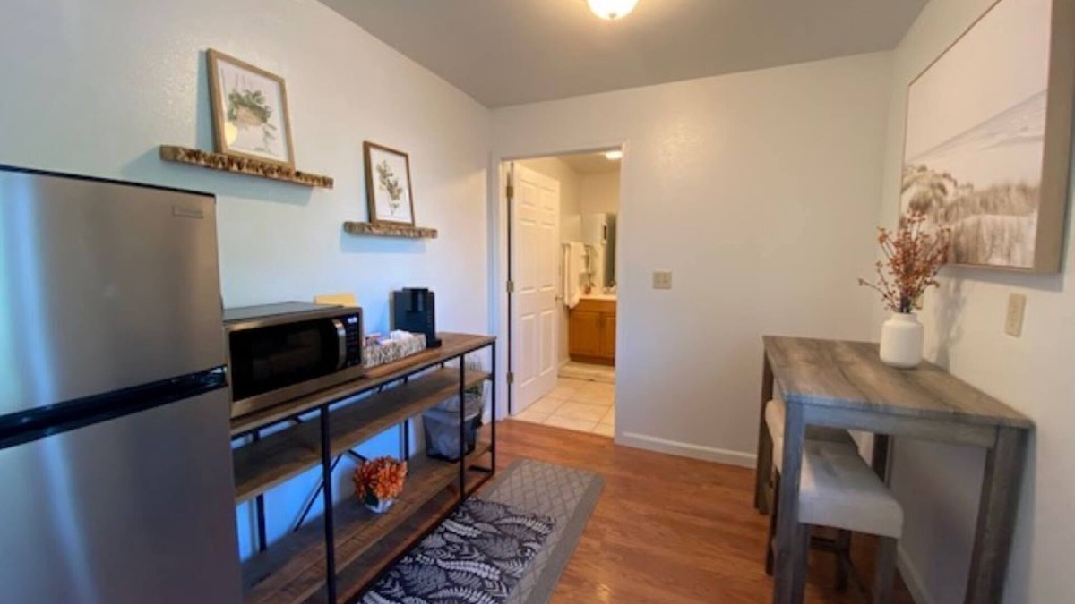 St. Maries Apartment | Fully furnished, Brand new custom one bedroom apartment in the heart of town.
