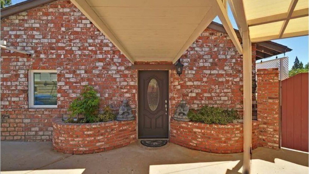 Chatsworth House | Fully Furnished Cottage Los Angeles California