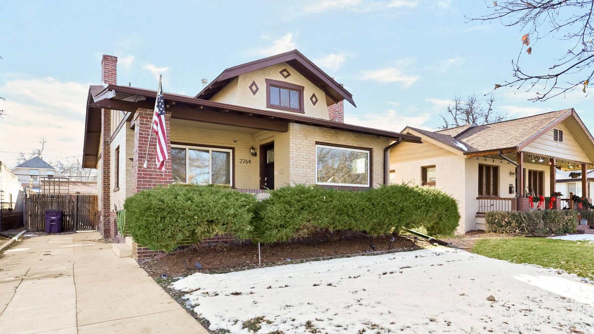 Sunnyside House | Fully Furnished - Executive Rental/Temp Housing/Remote Working Home