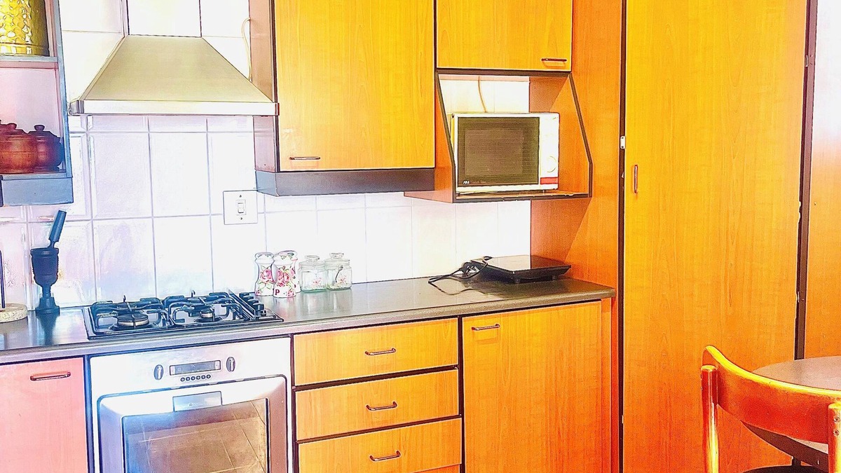 Greater Johannesburg Metropolitan Area Villa | Fully furnished home in Melville-5 minutes to the famous 7th Street