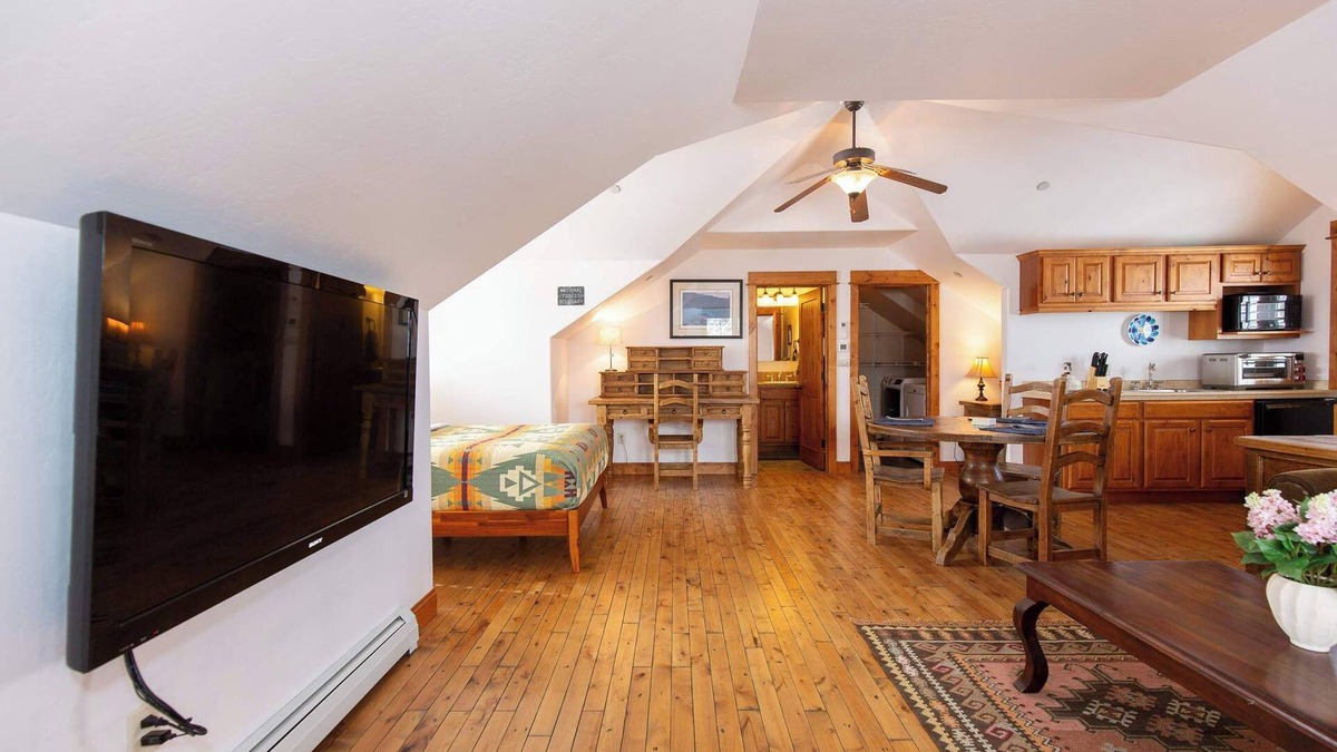 Bozeman Apartment | Fully Furnished Loft Near Hyalite