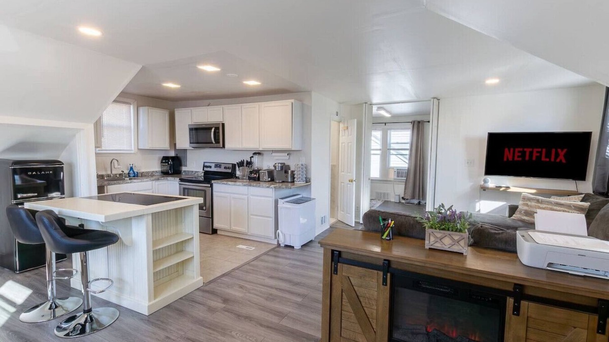 Bellefonte House | Fully Furnished Private Apartment + 1 Bed/1 Bath + Amenities included