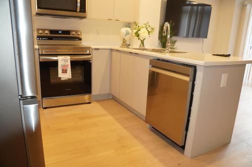 Chapel Hill South House | Fully Furnished Room in Serene Environment