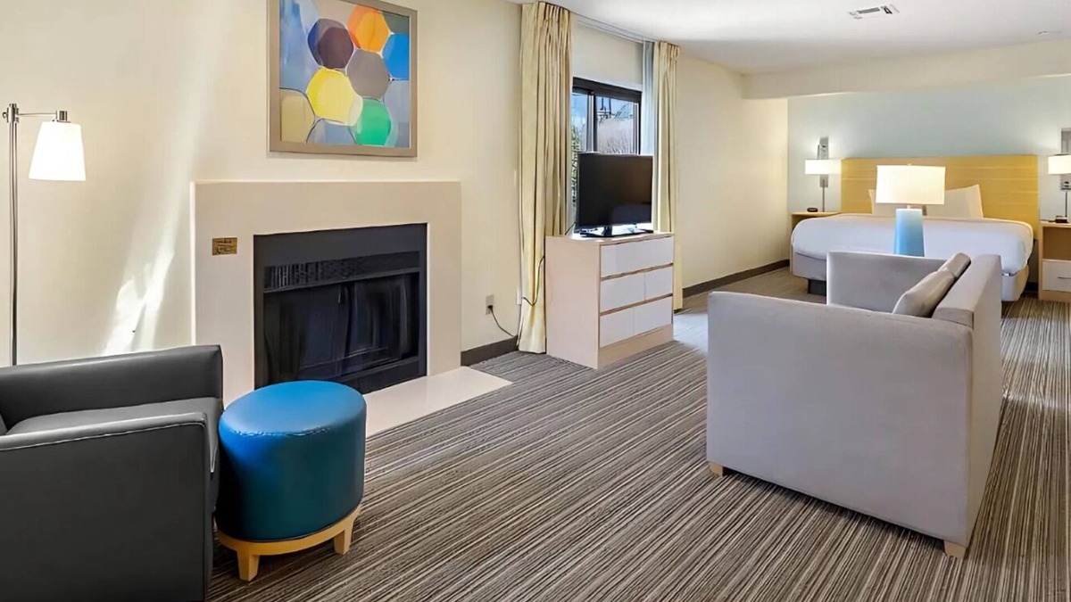 Sharonville Apartment | Fully Furnished Studio | MTM | All-Inclusive