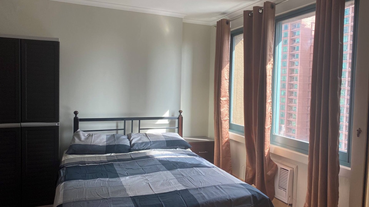 Palanan Condo | Fully-Furnished Studio Apartment with Parking