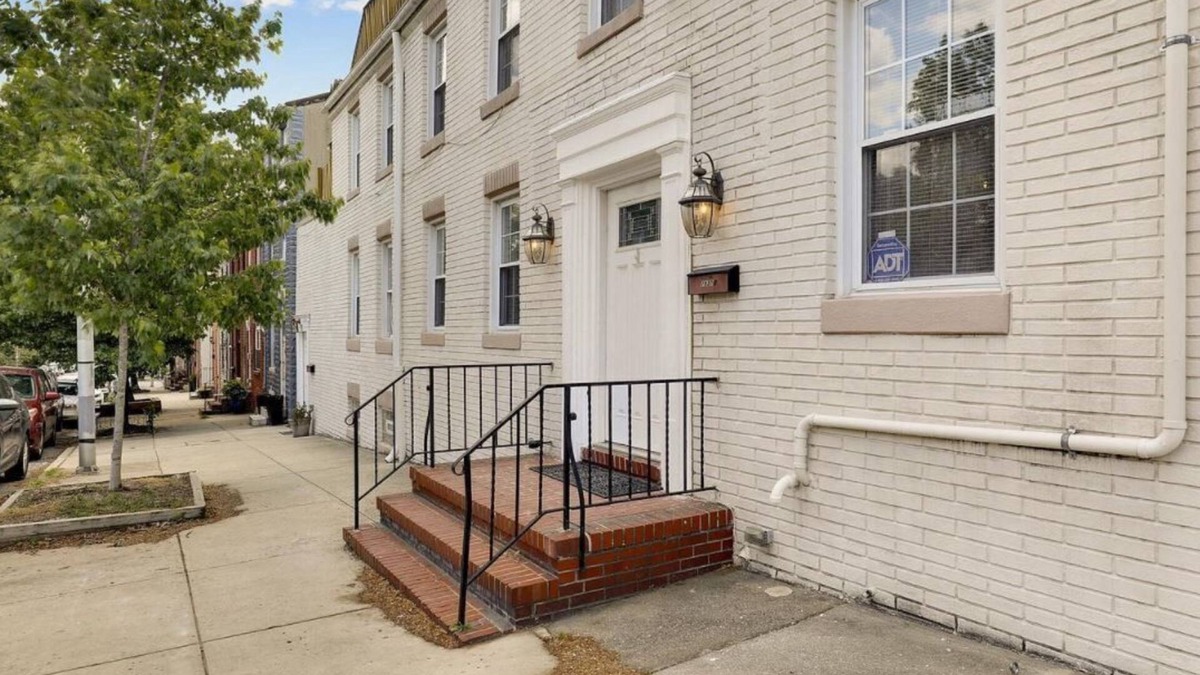 Upper Fells Point House | FULLY FURNISHED Walkers Paradise in Upper Fells Point