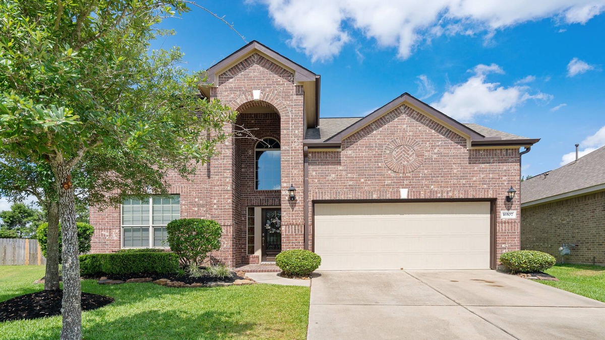 Cypress House | Fully-Furnished, Well Maintained Fairfield Home. Relax in Cypress, TX