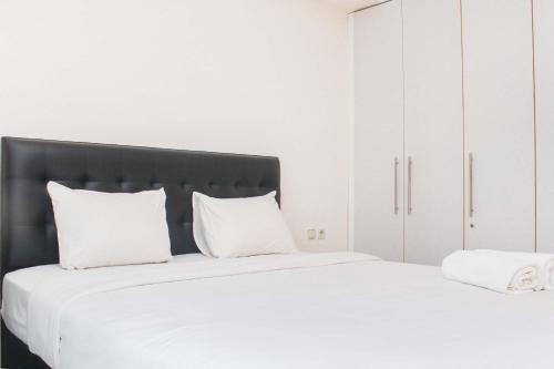 Permata Hijau Apartment | Fully Furnished with Cozy Design 2BR The Bellezza Apartment By Travelio