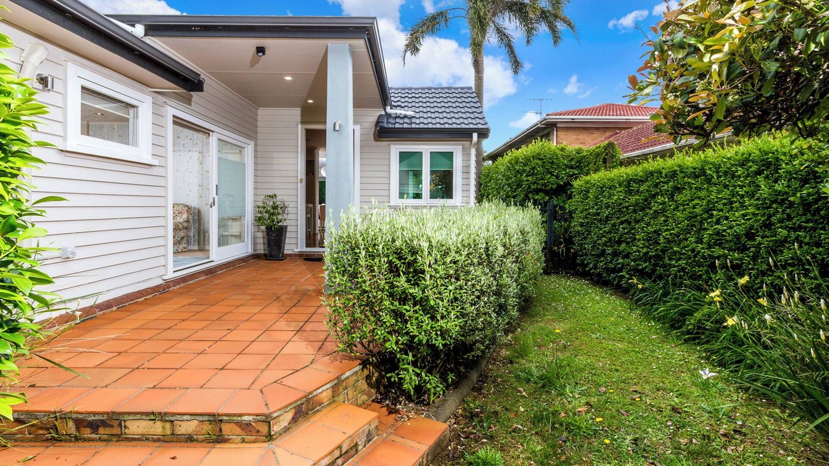Milford House | Fully Modernized 1940's Single Level Bungalow