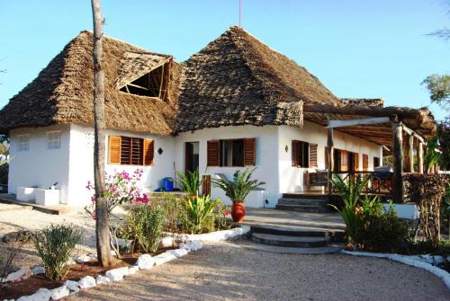 Matemwe Bed & Breakfast | FULLY PRIVATE VILLA 390sqm ZERO MINUTES TO BEACH MATEMWE