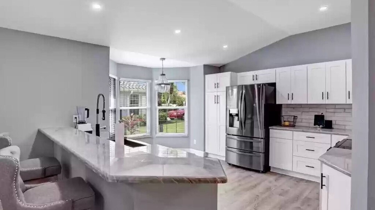 Herons Glen House | Fully Renovated at Heron's Glen Golf Course Community