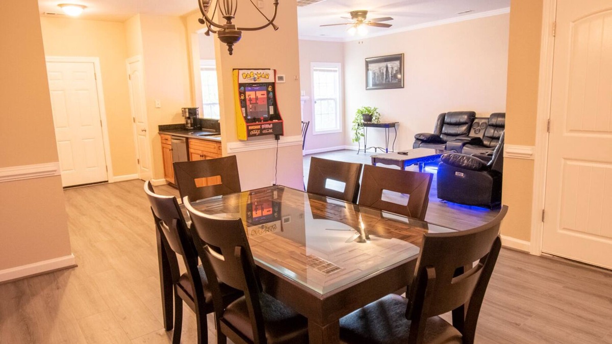 South Norfolk House | Fully renovated and Modernized home in Chesapeake
