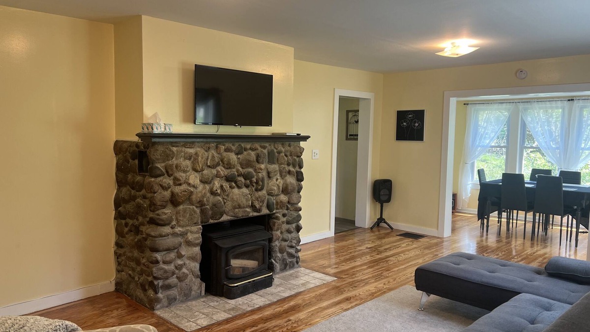 Newfield Other | Fully renovated house with country privacy yet still close to Ithaca.