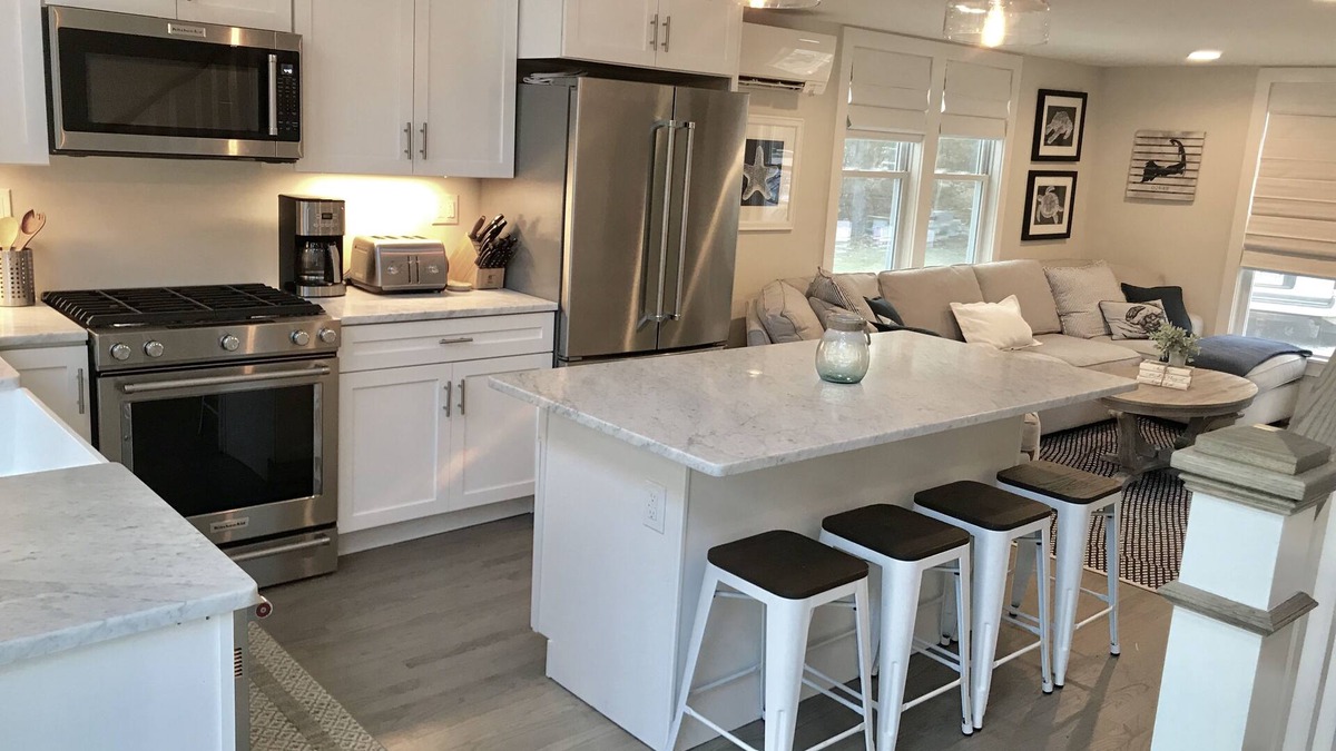 New Seabury House | Fully renovated New Seabury home on a quiet Cul de Sac ideal for families!