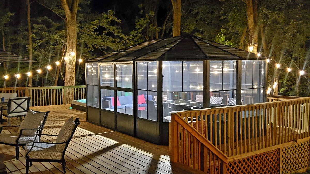 Sawyer House | Fully renovated private & cozy 3 bdr cottage with hot tub close to Warren Dunes