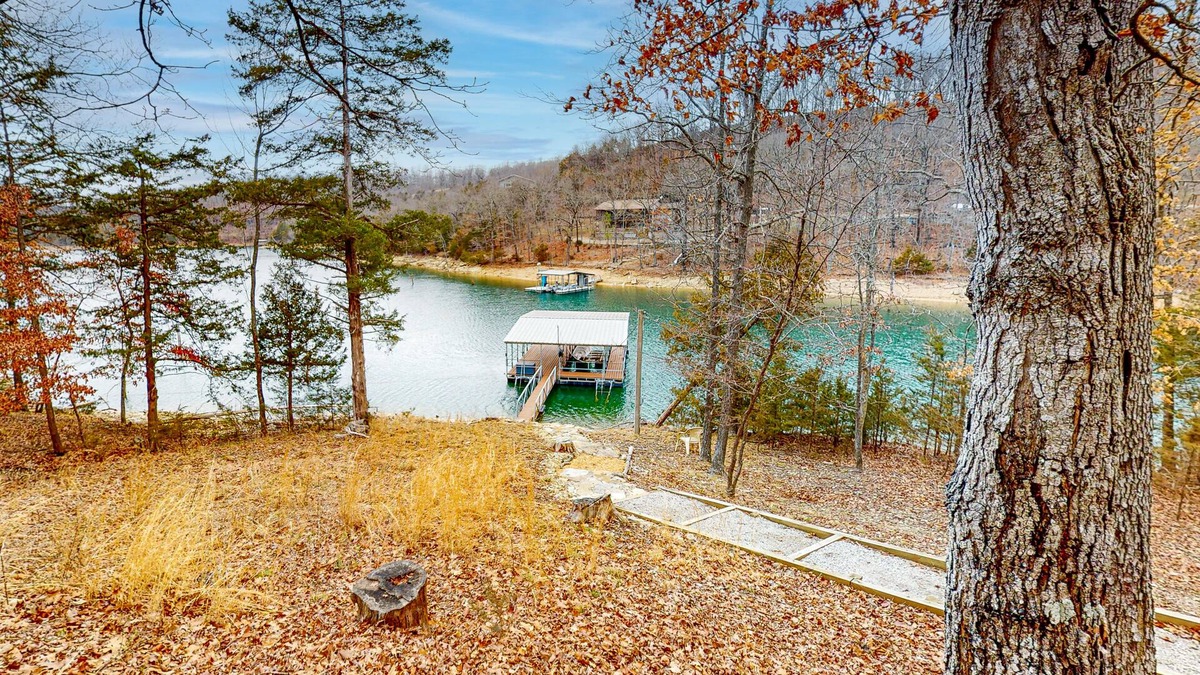 Sylvan Shores Apartment | Fully renovated lakefront apt. with lake access, paddleboards & W/D