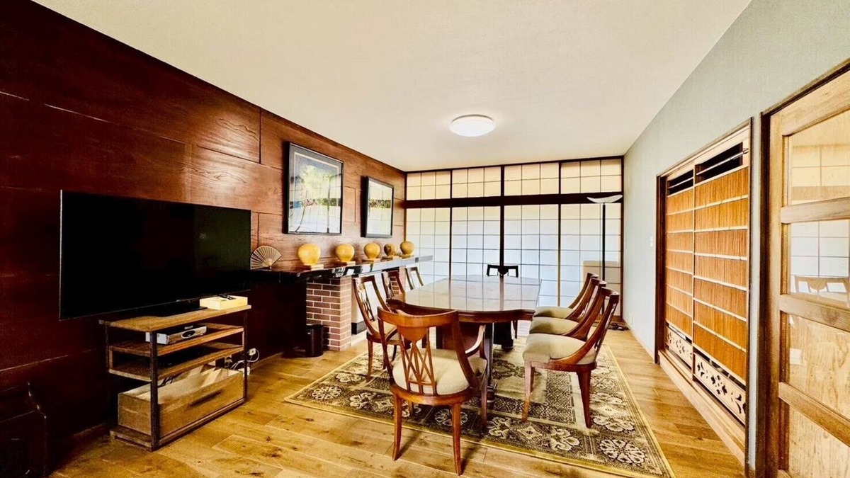 Shirahama House | Fumiko-no-tei Residence with a view of the sea Max. 17 - 34 people OK. garden BBQ